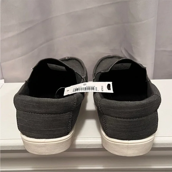 Classic Grey Canvas Slip-On Shoes / Men 10 / NWT - Picture 4 of 6
